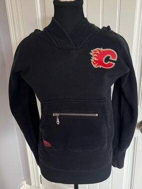 ❤️‍🔥 RARE/VINTAGE Authentic Roots x NHL Calgary Flames hoodie 🏒